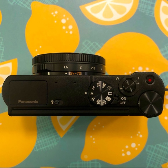 Panasonic Lumix DMC-LX10 (LX15 in some markets) - Picture 5 of 11